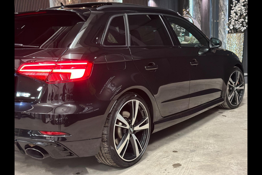 Audi A3 Sportback 2.5 TFSI RS 3 quattro|PANO|FULL OPTION!