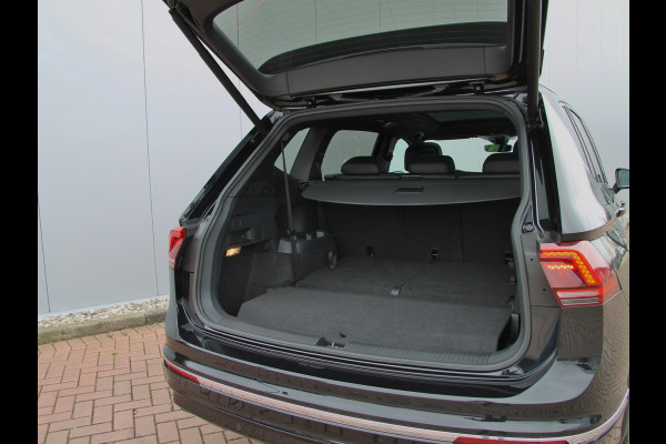 Volkswagen Tiguan Allspace 7P 1.5 TSI 150PK R-Line | Pano dak | Leder