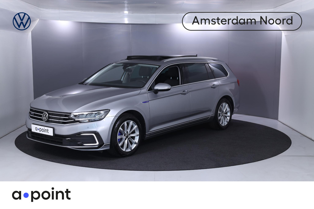 Volkswagen Passat Variant 1.4 TSI PHEV GTE Business 218 pk Automaat (DSG) | Navigatie | Panoramadak | Parkeersensoren (Park assist) | Achteruitrijcamera | Stoelverwarming |