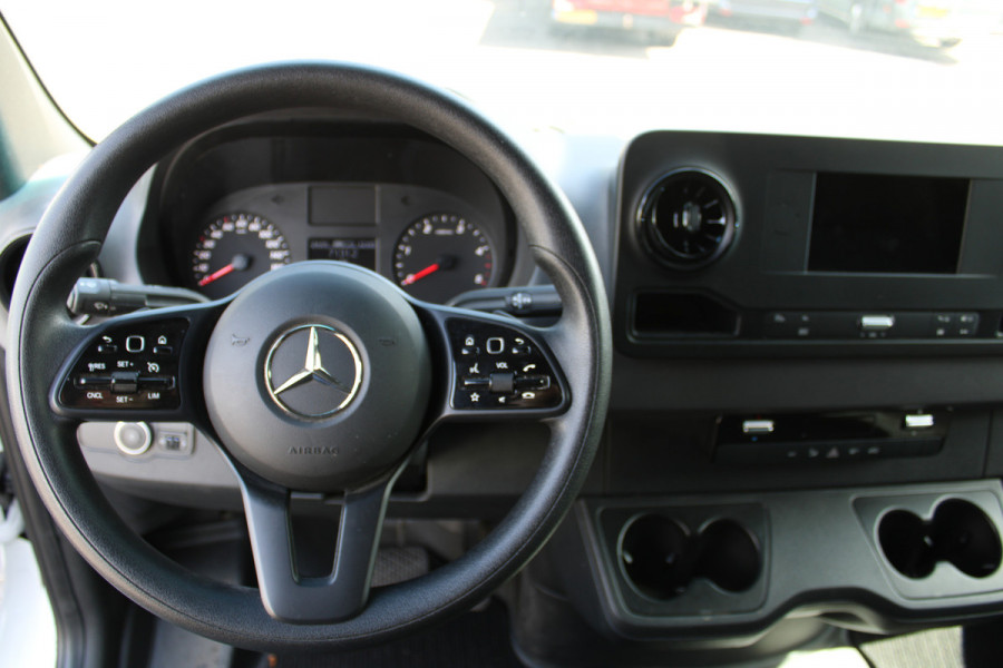Mercedes-Benz Sprinter 315 CDI L3H2 RWD 3500kg trekgewicht, MBUX met camera, Cruise control