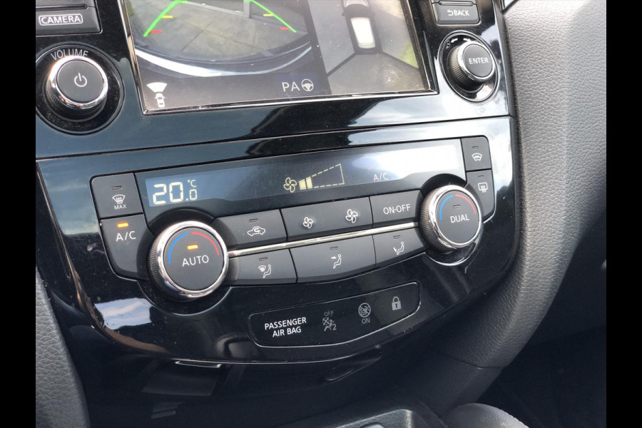 Nissan QASHQAI 1.2 DIG-T Automaat Tekna | Trekhaak, Leer, Panoramadak, Stoelverwarming, 360 camera, Dodehoekherkenning, Navigatie