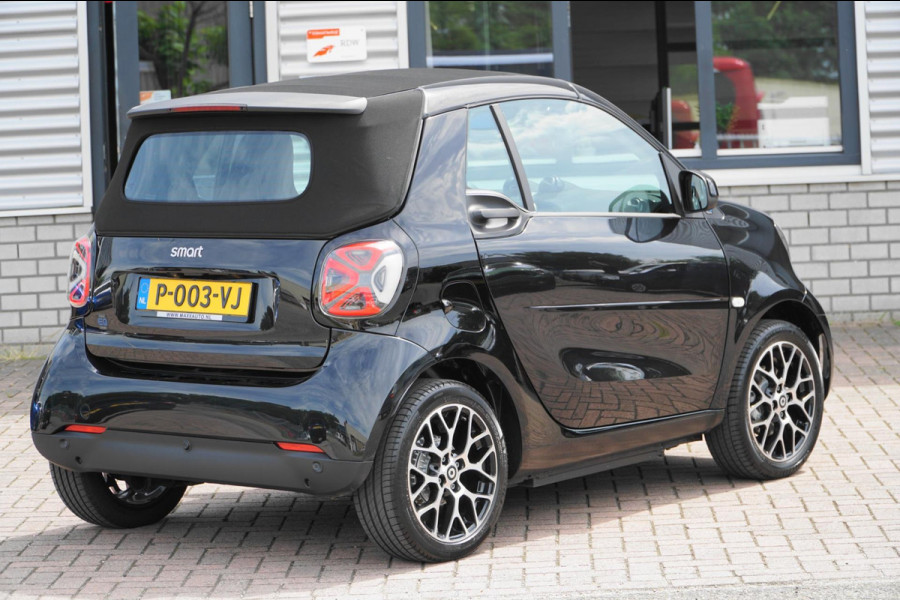 Smart Fortwo cabrio EQ Essential 18 kWh 1STE EIGENAAR