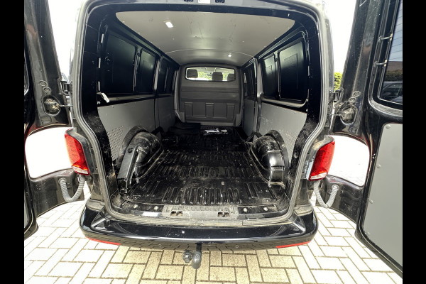 Volkswagen Transporter 2.0 TDI 150pk EURO6 L2H1 App Connect/navigatie/trekhaak