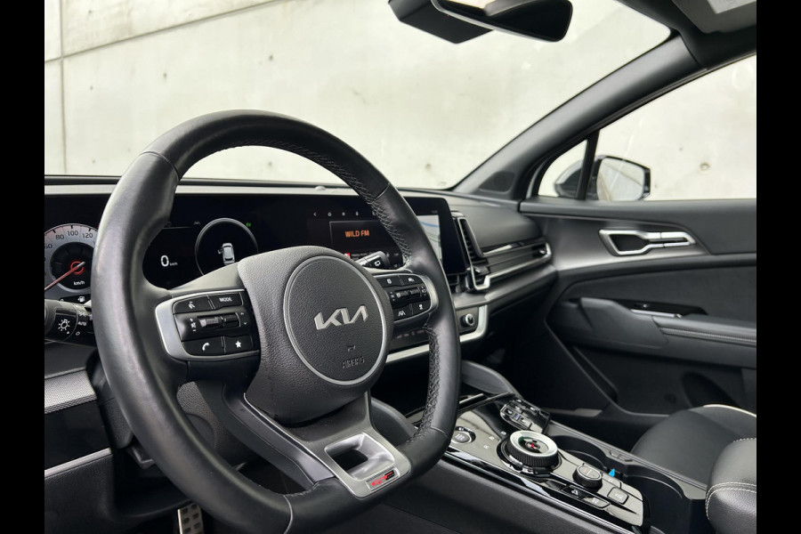 Kia Sportage 1.6 T-GDi Plug-in Hybrid AWD GT-PlusLine Automaat | Panoramadak | Leder | Camera | Navi | Stuur-/Stoelverwarming | 19” Velgen | Apple CarPlay/Android Auto | Lima | Key-Less | PDC | Cruise | LED |