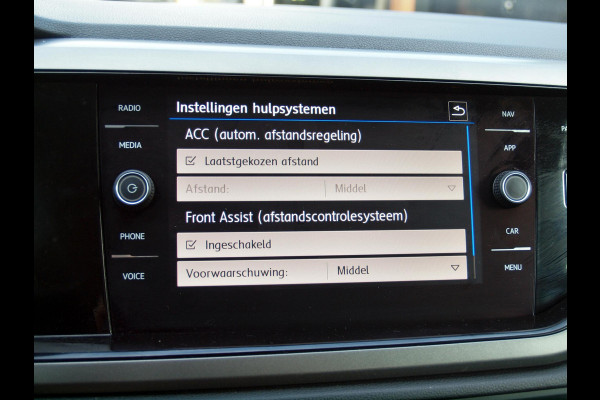 Volkswagen Polo 1.0 TSI Comfortline Business | Apple Carplay | Cruise Control | Virtual Cockpit | 16 inch |