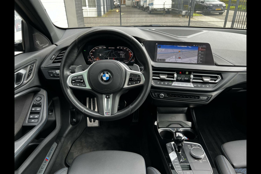 BMW 1-serie M135i xDrive SCHUIFDAK