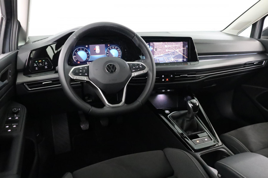 Volkswagen GOLF Variant 1.5 TSI Style 130 pk | Verlengde garantie | Navigatie | Parkeersensoren | Achteruitrijcamera | Adaptieve cruise control |