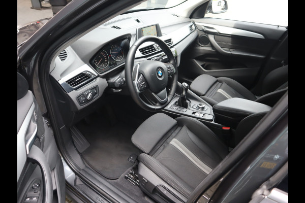 BMW X1 sDrive18i Centennial Executive / Sportstoelen