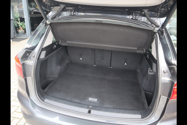 BMW X1 sDrive18i Centennial Executive / Sportstoelen