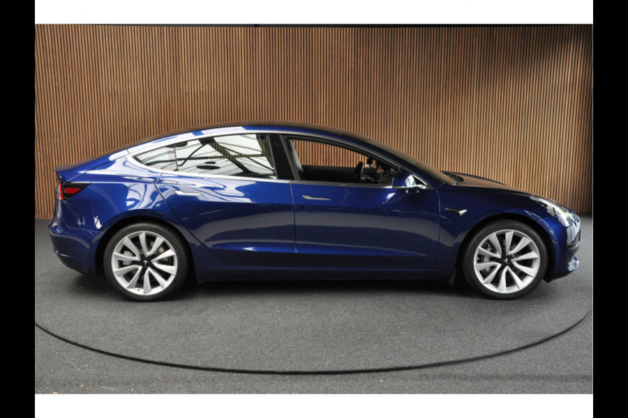 Tesla Model 3 Standard RWD Plus 60 kWh Autopilot Lane ACC Stuurverwarming Panorama Leer PDC