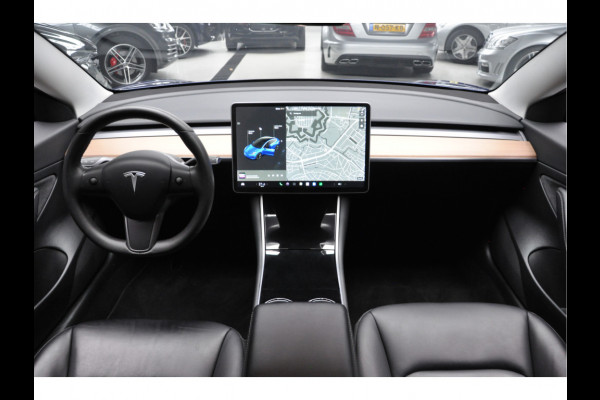 Tesla Model 3 Standard RWD Plus 60 kWh Autopilot Lane ACC Stuurverwarming Panorama Leer PDC