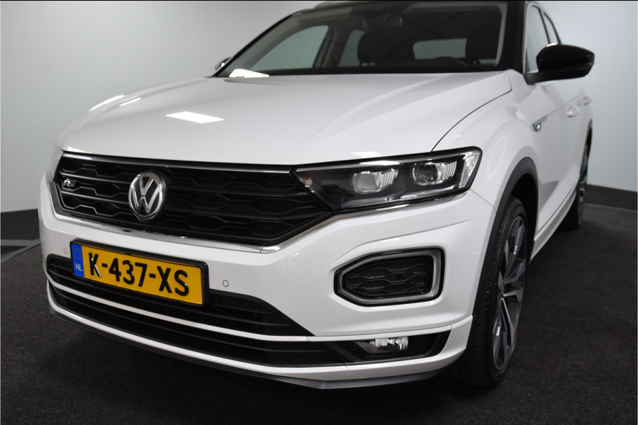 Volkswagen T-Roc 1.5 TSI 150 PK Sport Business R - Automaat | Dig. Cockpit | NAV + Adapt. Cruise | Stoelverwarm. | Camera | PDC | Elek. Klep | NAV / App. Connect | ECC | LM 19"|