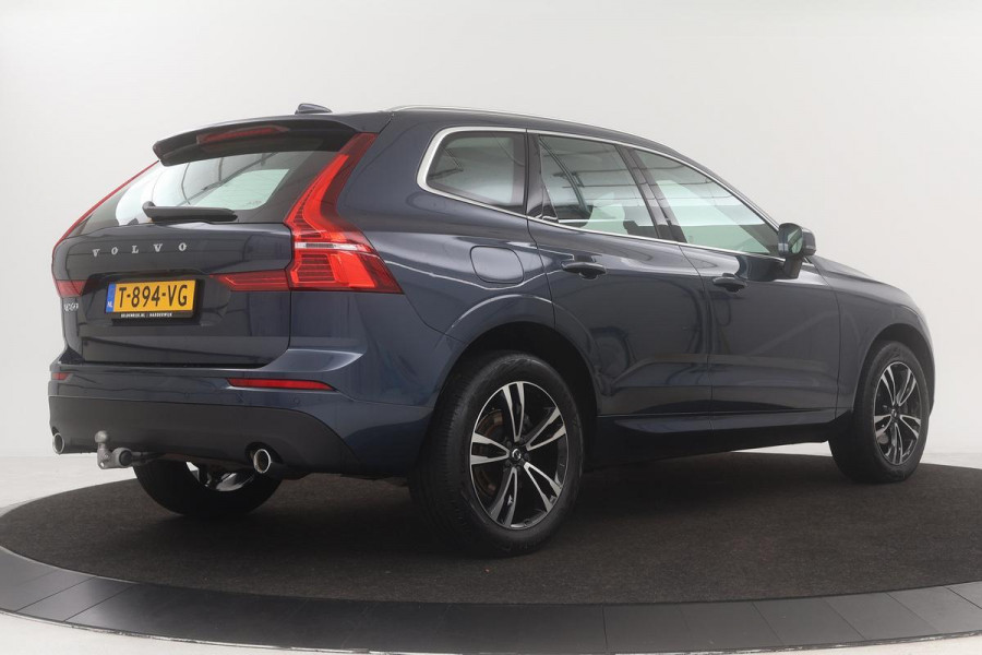 Volvo XC60 2.0 D4 Momentum | Panoramadak | Head-Up | Trekhaak | Leder | Stoelverwarming | Camera | Memory | Navigatie | Full LED | Cruise control