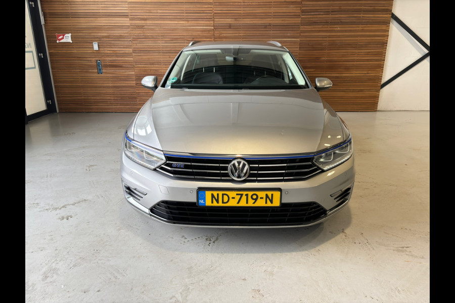 Volkswagen Passat Variant 1.4 TSI GTE Highline | NL-auto | ACC | Front assist | Bluetooth | Ambient | Full LED | NAP |
