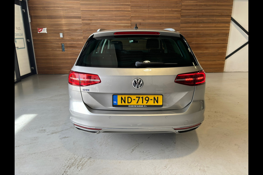 Volkswagen Passat Variant 1.4 TSI GTE Highline | NL-auto | ACC | Front assist | Bluetooth | Ambient | Full LED | NAP |