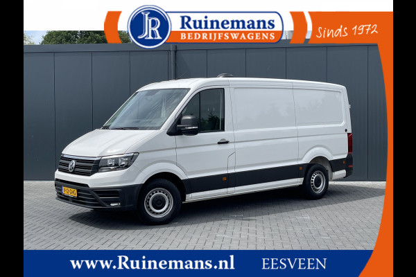 Volkswagen Crafter 2.0 TDI 177 PK / L3H2 / AIRCO / 3.000 KG AHG / BIJRIJDERSBANK / STANDKACHEL / TREKHAAK