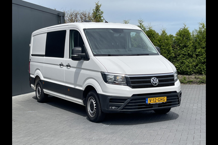 Volkswagen Crafter 2.0 TDI 177 PK / L3H2 / AIRCO / 3.000 KG AHG / BIJRIJDERSBANK / STANDKACHEL / TREKHAAK