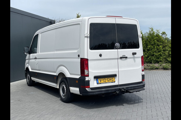 Volkswagen Crafter 2.0 TDI 177 PK / L3H2 / AIRCO / 3.000 KG AHG / BIJRIJDERSBANK / STANDKACHEL / TREKHAAK