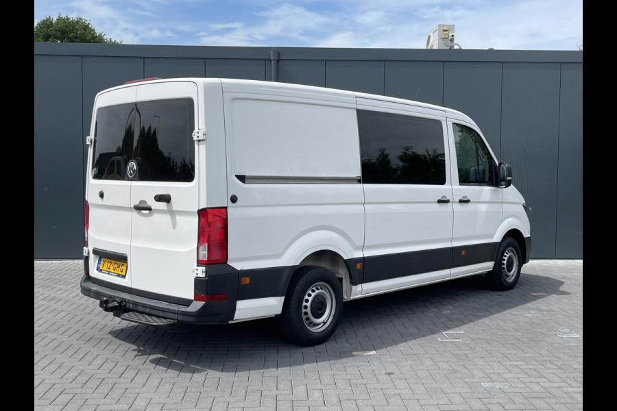 Volkswagen Crafter 2.0 TDI 177 PK / L3H2 / AIRCO / 3.000 KG AHG / BIJRIJDERSBANK / STANDKACHEL / TREKHAAK