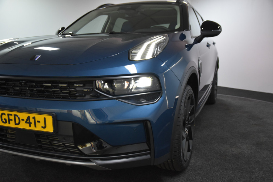 Lynk & Co 01 1.5 PHEV 261PK MY22 | Black Pakket | 360 Camera | S/K-panodak | Adapt. Cruise | Memory | Elek. klep | LM 20" | 2698