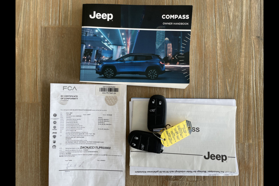 Jeep Compass 1.3T Limited Automaat Clim. control - Cruise control - Parks. V+A - Navi - U-Con./Radio/USB/AUX/DAB/TEL - A-uitrijcam. - MFL-Stuurwiel - ML - LMV - CD+AB - Ramen en Spiegels E-V+VW - Stuurwiel VW - V-Stoelen V+VW