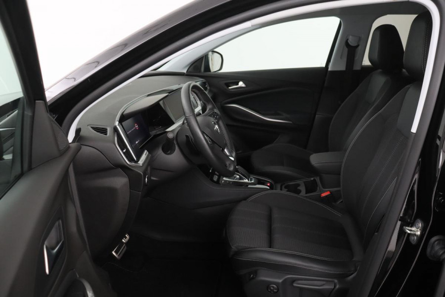 Opel Grandland 1.6 Turbo Plug In GS | Trekhaak | Adaptive cruise | Stuurverwarming | Camera | Carplay | Full LED | Park Assist | DAB | Dodehoek detectie