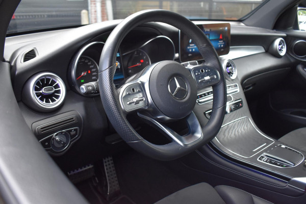 Mercedes-Benz GLC 200 4MATIC Business Solution AMG Ambiance