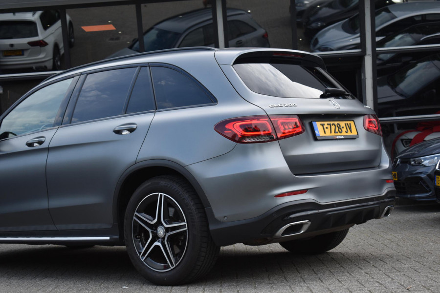 Mercedes-Benz GLC 200 4MATIC Business Solution AMG Ambiance