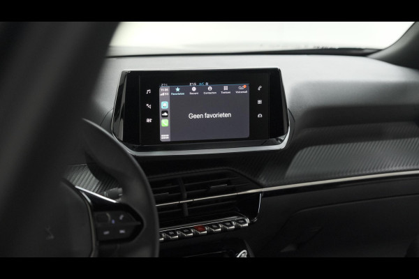 Peugeot 2008 PureTech 100 Allure Pack | Navigatie | Parkeersensoren | Climate Control | Apple Carplay