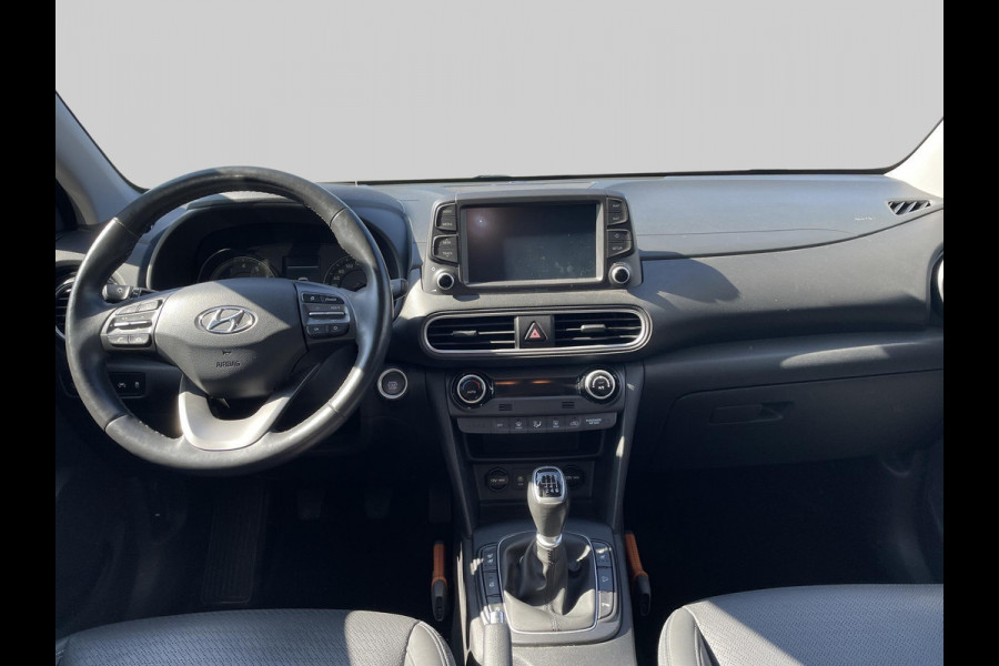 Hyundai Kona 1.0T Premium | navigatie | leder | stoelverwarming & koeling | head-up display | blind spot | trekhaak