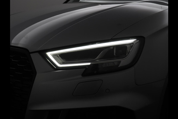 Audi RS3 2.5 TFSI quattro | Panorama | RS Stoelen | B&O |