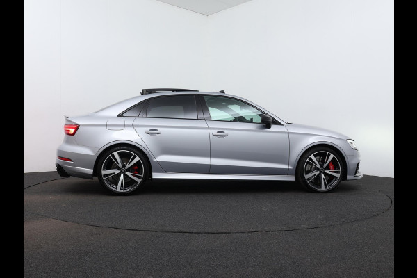 Audi RS3 2.5 TFSI quattro | Panorama | RS Stoelen | B&O |