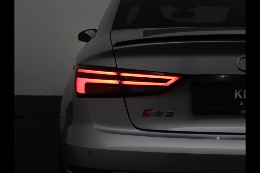 Audi RS3 2.5 TFSI quattro | Panorama | RS Stoelen | B&O |