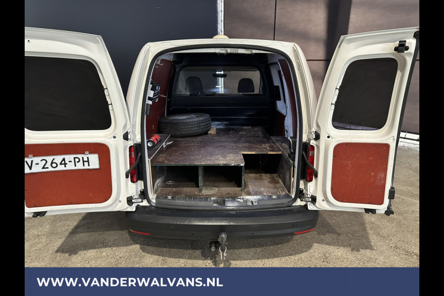 Volkswagen Caddy 2.0 TDI L1H1 Euro6 Airco | Cruisecontrol | Parkeersensoren | Trekhaak zijdeur, verwarmde voorruit