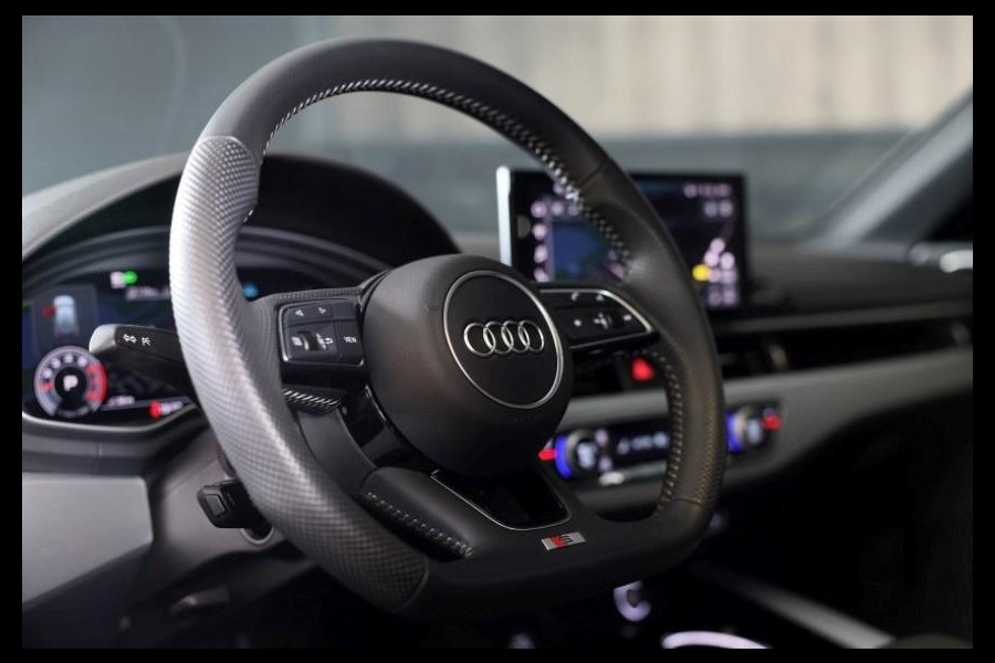 Audi A4 AVANT 2.0 TFSI S Line FACELIFT / AUT / Virtual Cockpit / Cruise Control / F1 / Open Panoramadak / MATRIX / Led / Pdc / 19