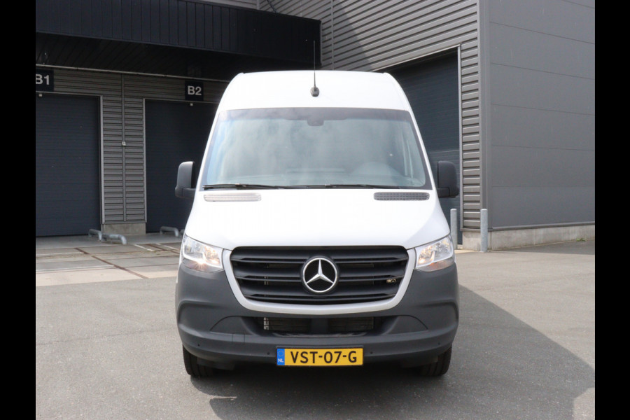 Mercedes-Benz Sprinter 317 1.9 CDI L3H2 170PK RWD MBUX Geveerde stoel Cruise control Airco Camera