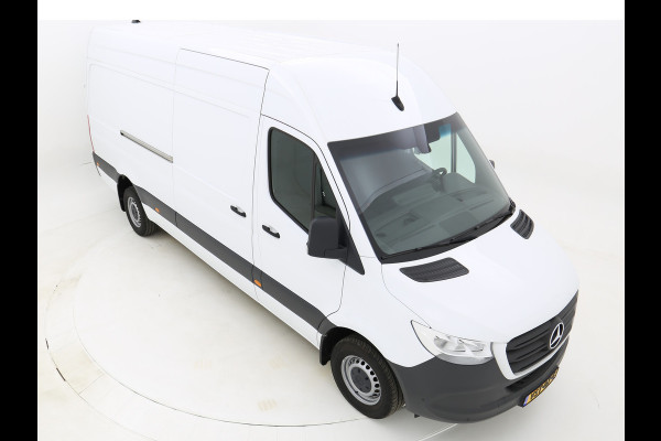 Mercedes-Benz Sprinter 317 1.9 CDI L3H2 170PK RWD MBUX Geveerde stoel Cruise control Airco Camera