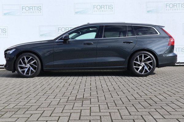 Volvo V60 2.0 T4 Momentum Pro NL AUTO ! STOELVERW | STUURWIEL VERW | CARPLAY | TREKHAAK | PANO |