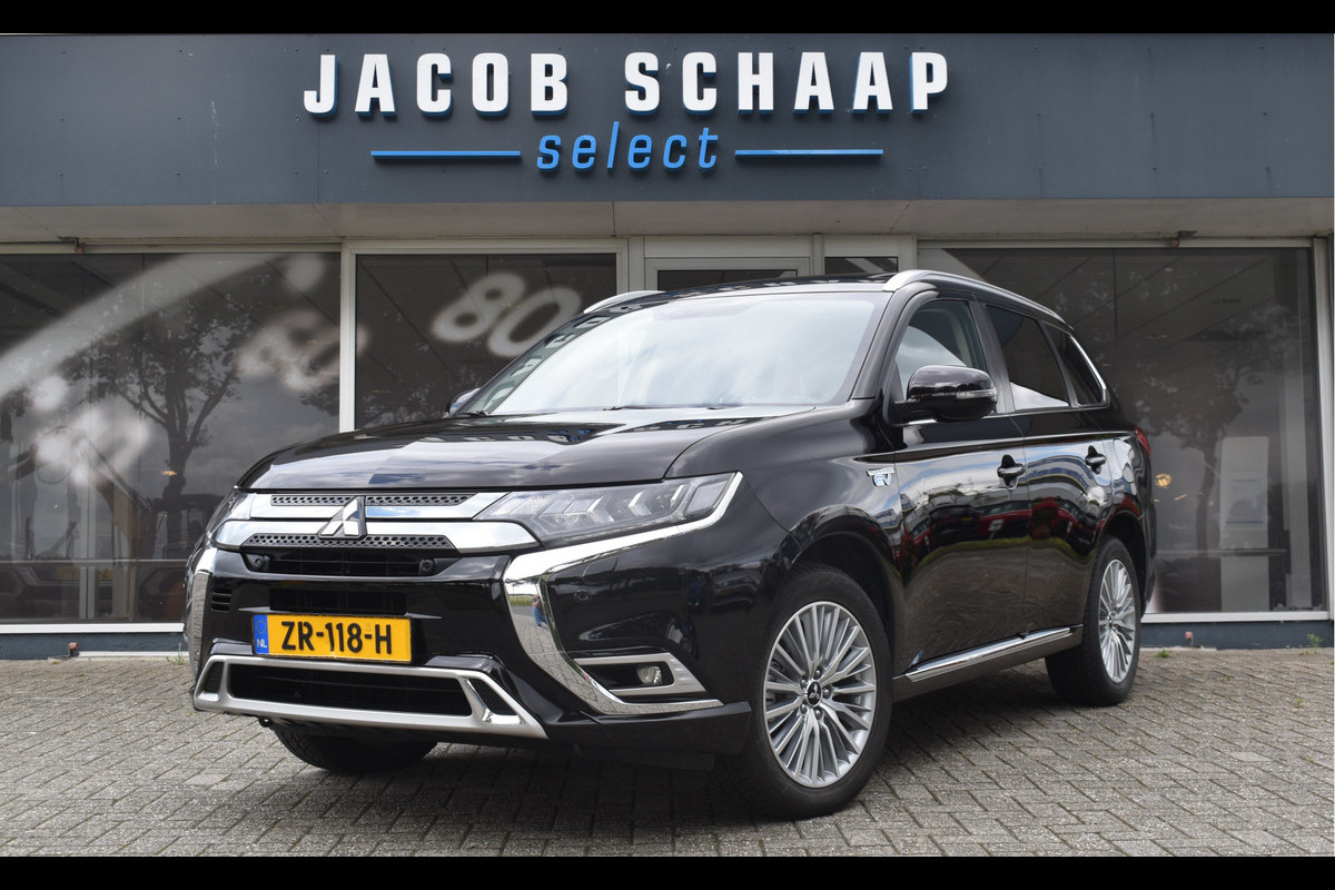 Mitsubishi Outlander 2.4 PHEV Intense+ / Pano-Schuifdak / Apple Carplay / Dodehoek detectie / Stoel & stuur verwarmbaar