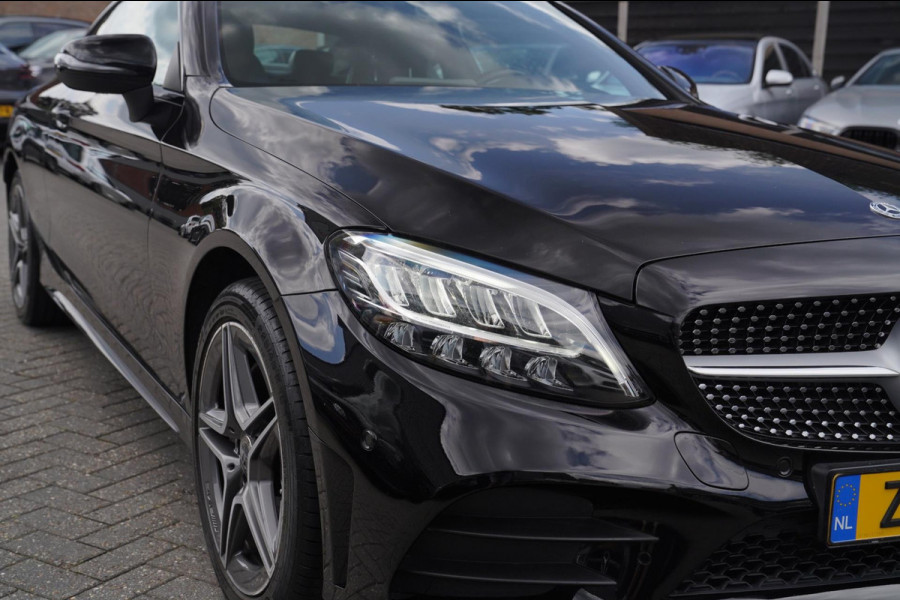 Mercedes-Benz C-Klasse Coupé 180 Advantage Pack | AMG-pakket | Panorama | Luxe leder / Alcantara | Camera | Facelift model | NAP |