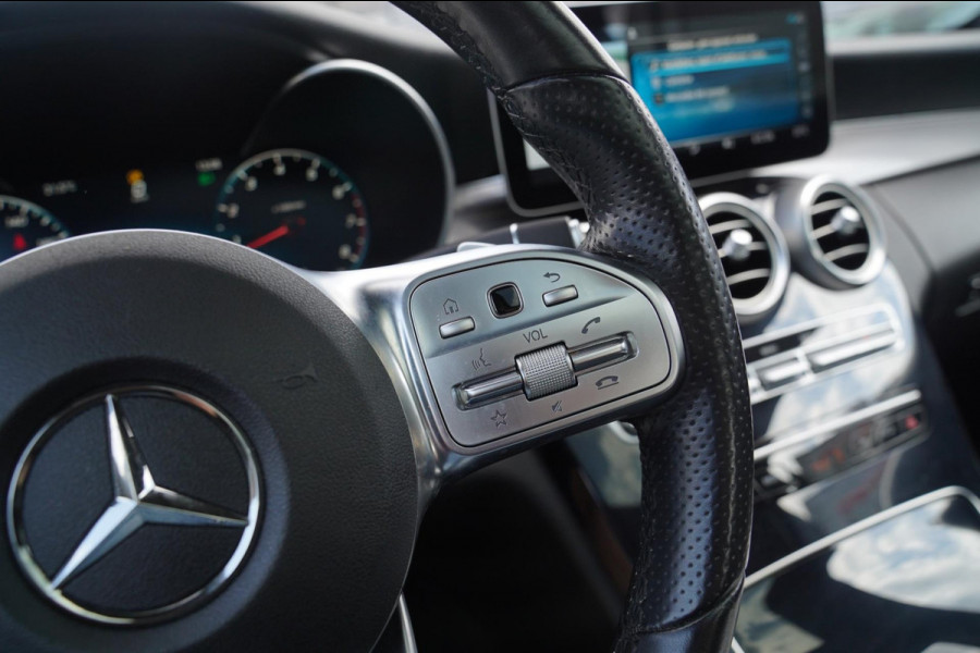 Mercedes-Benz C-Klasse Coupé 180 Advantage Pack | AMG-pakket | Panorama | Luxe leder / Alcantara | Camera | Facelift model | NAP |