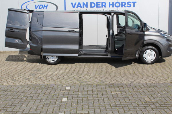 Ford Transit Custom 320 2.0-136pk TDCI L2H1 ´Trend´ schuifdeur li.+re. Overtuig u van de rijkwaliteiten van dit nieuwe model Ford Transit Custom. Camera, LED koplampen, Cruise Control, Aut. Airco, App Connect, Winterpack.