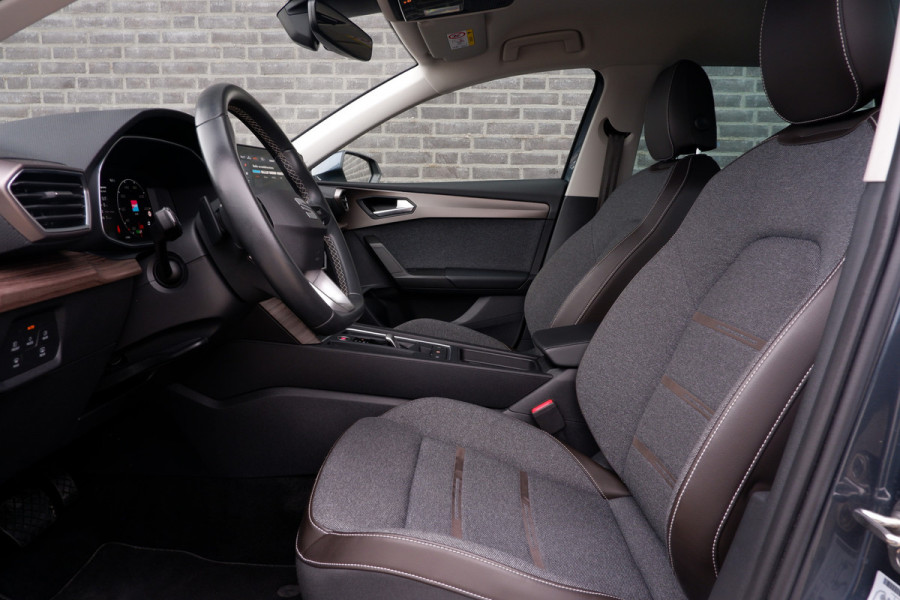 Seat Leon Sportstourer 1.5 eTSI Xcellence M-Hybrid | LED | Keyless | Navi | Camera | Carplay | Climate | Adap. Cruise