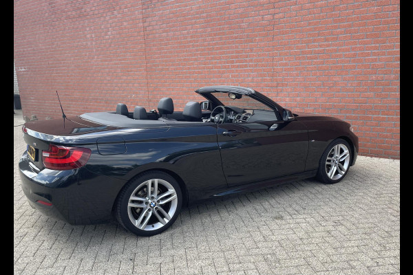 BMW 2 Serie Cabrio 218i M Sport Automaat High Executive Leder Navigatie Xenon Stoelverwarming Climate Control 18inch etc.