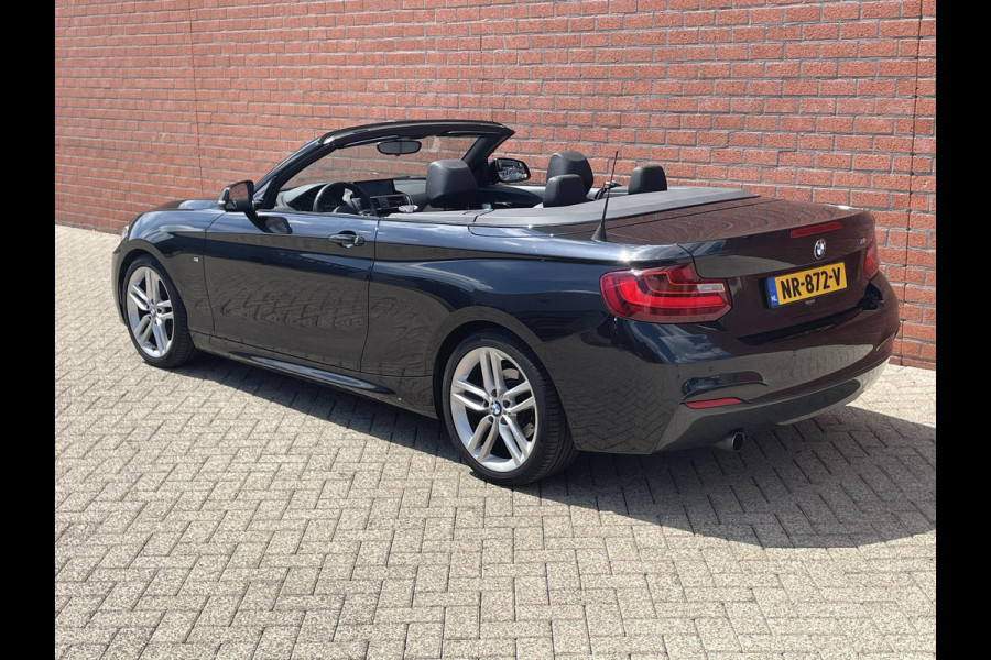 BMW 2 Serie Cabrio 218i M Sport Automaat High Executive Leder Navigatie Xenon Stoelverwarming Climate Control 18inch etc.