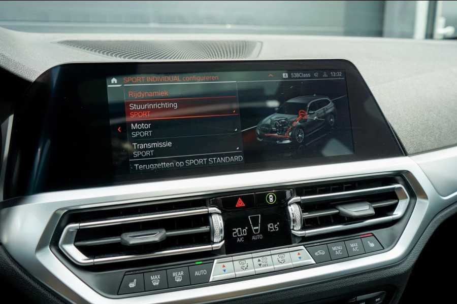 BMW 3 Serie Touring 320d High Executive, M-pakket, M-onderstel, Panorama, Autom. Trekhaak, Harman Kardon, Apple Carplay, Android