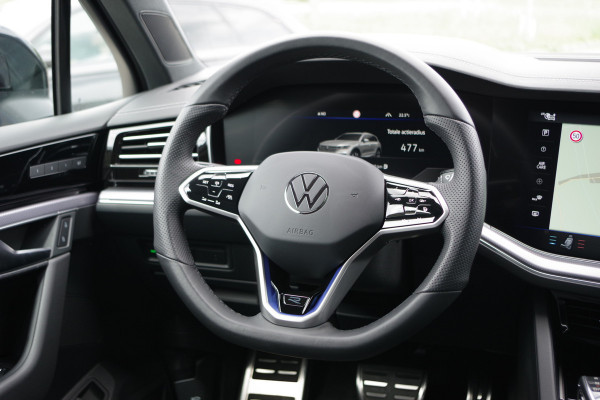 Volkswagen Touareg 3.0 TSi R 4MOTION 463 PK Plug-In Hybride, Trekhaak, 360 Camera, Massage, Panoramadak