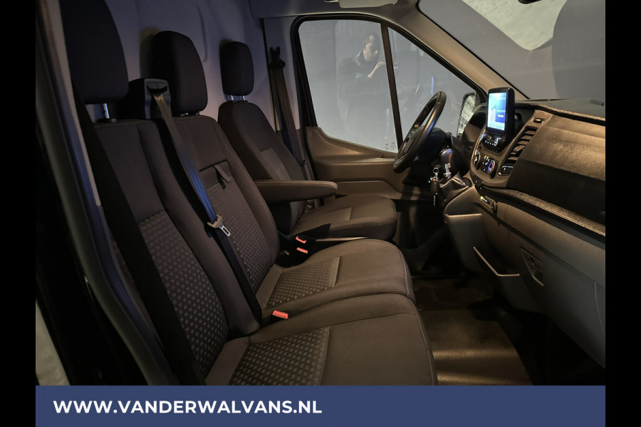 Ford Transit 2.0 TDCI 170pk L3H2 Euro6 Airco | Navigatie | Dakdragers | Camera | Apple Carplay cruisecontrol, 2500kg trekhaak, parkeersensoren, bijrijdersbank, omvormer