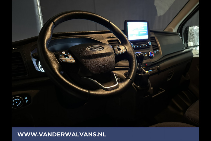 Ford Transit 2.0 TDCI 170pk L3H2 Euro6 Airco | Navigatie | Dakdragers | Camera | Apple Carplay cruisecontrol, 2500kg trekhaak, parkeersensoren, bijrijdersbank, omvormer