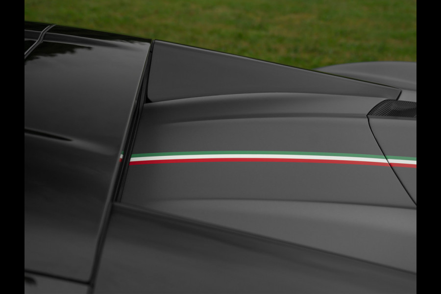 Ferrari 488 Spider | Tailormade | Grigio Silverstone Opaco | Full carbon | Lift